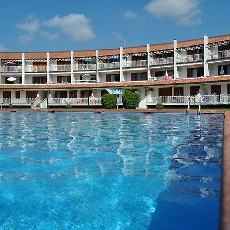 Residence Selenis Bilocale Vista Piscina - Agenzia Cocal Caorle Exterior photo